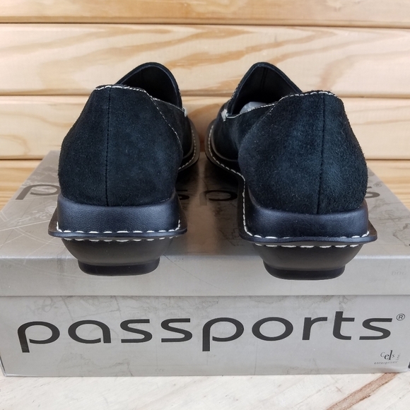 Suede Leather Women's 8 US Moc Toe Black Loafers Slip on BOHO Casual Shoes NEW - Picture 3 of 8